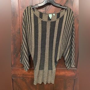 Shushu Blouse, gold with black, loose material, size S